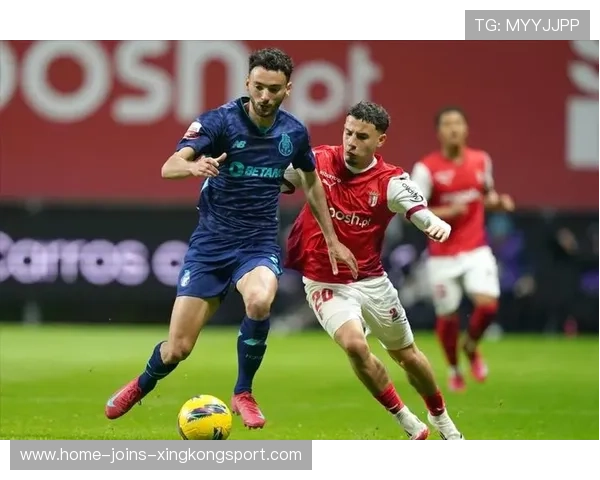 波尔图边路频繁渗透在比赛中占据上风